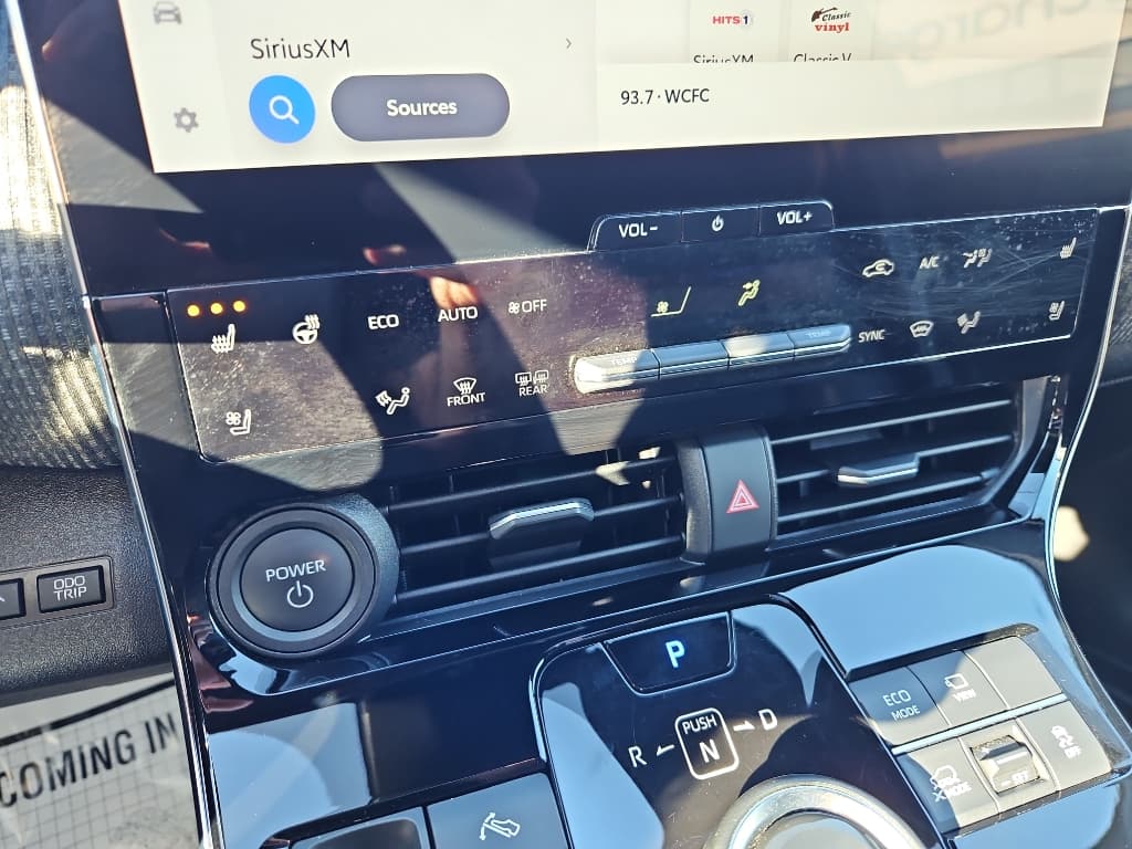 2023 Toyota bZ4X view 14