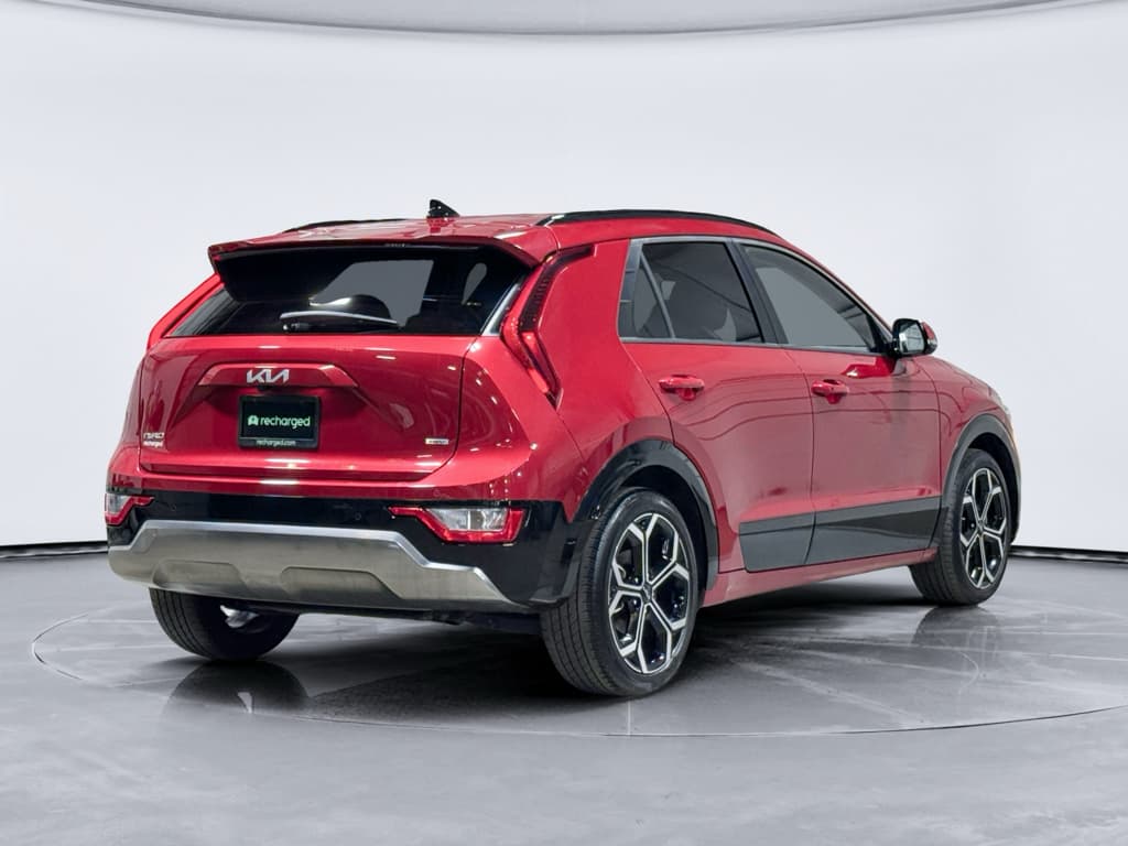 2023 Kia Niro view 3