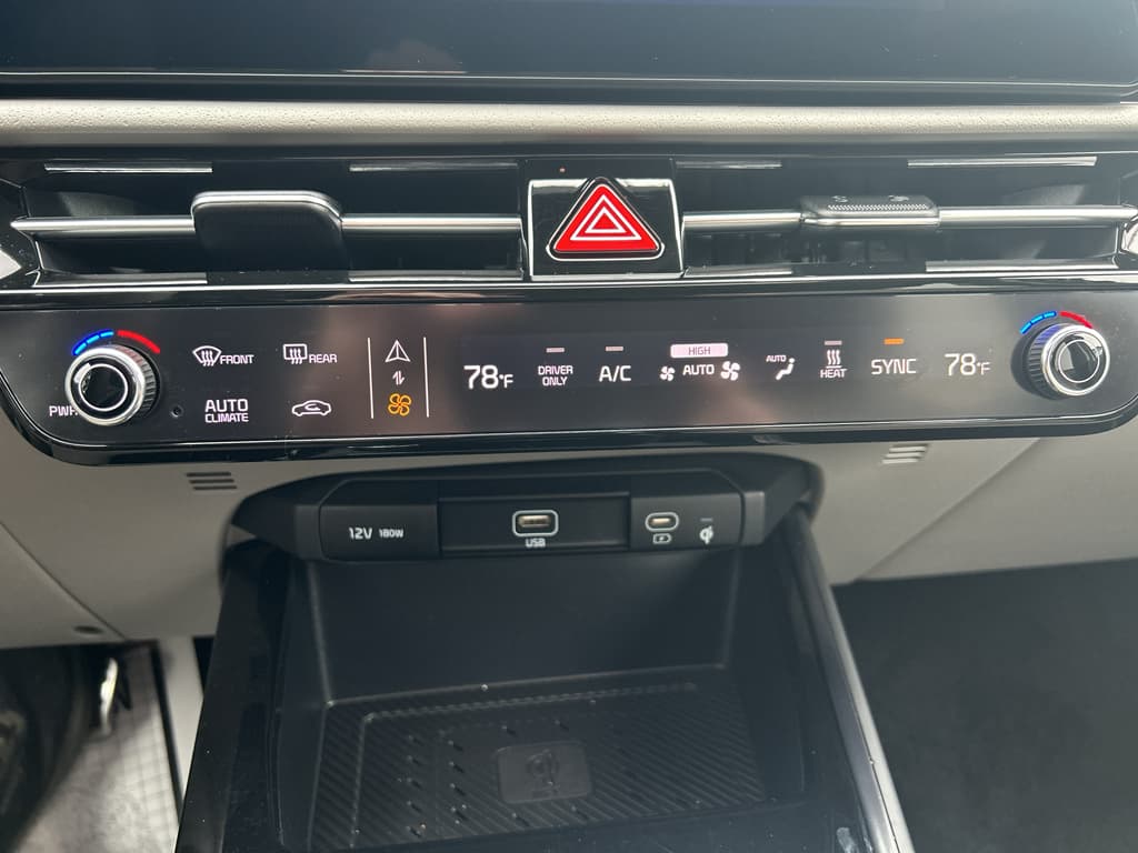 2023 Kia Niro EV view 19