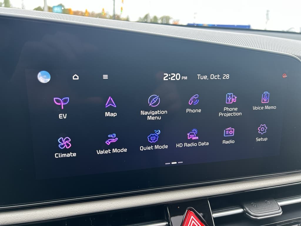 2023 Kia Niro EV view 18