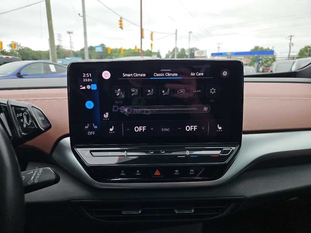 2021 Volkswagen ID.4 view 15