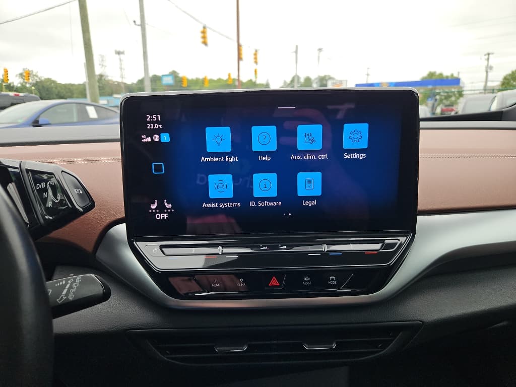 2021 Volkswagen ID.4 view 11