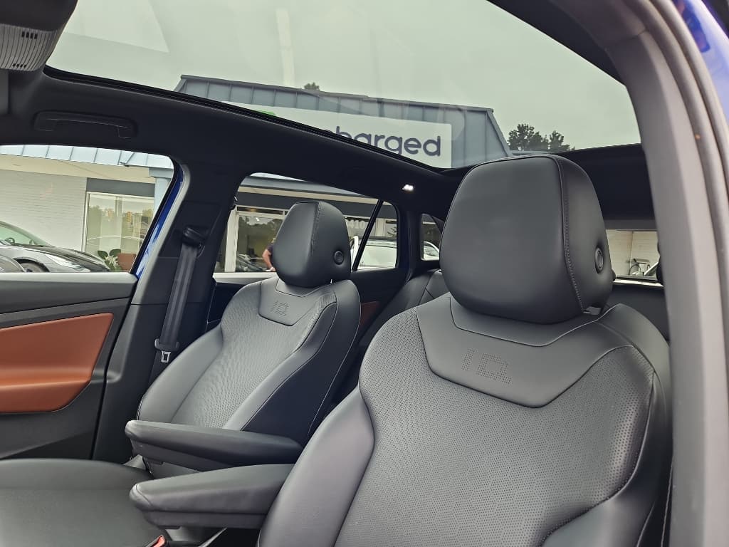 2021 Volkswagen ID.4 view 22