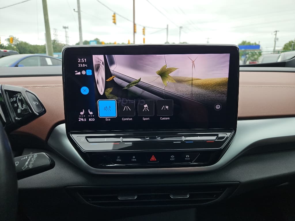 2021 Volkswagen ID.4 view 13