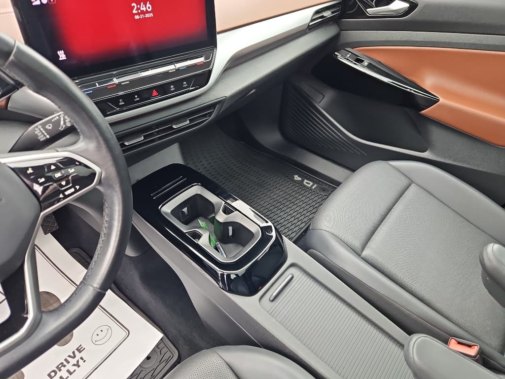 2021 Volkswagen ID.4 view 18