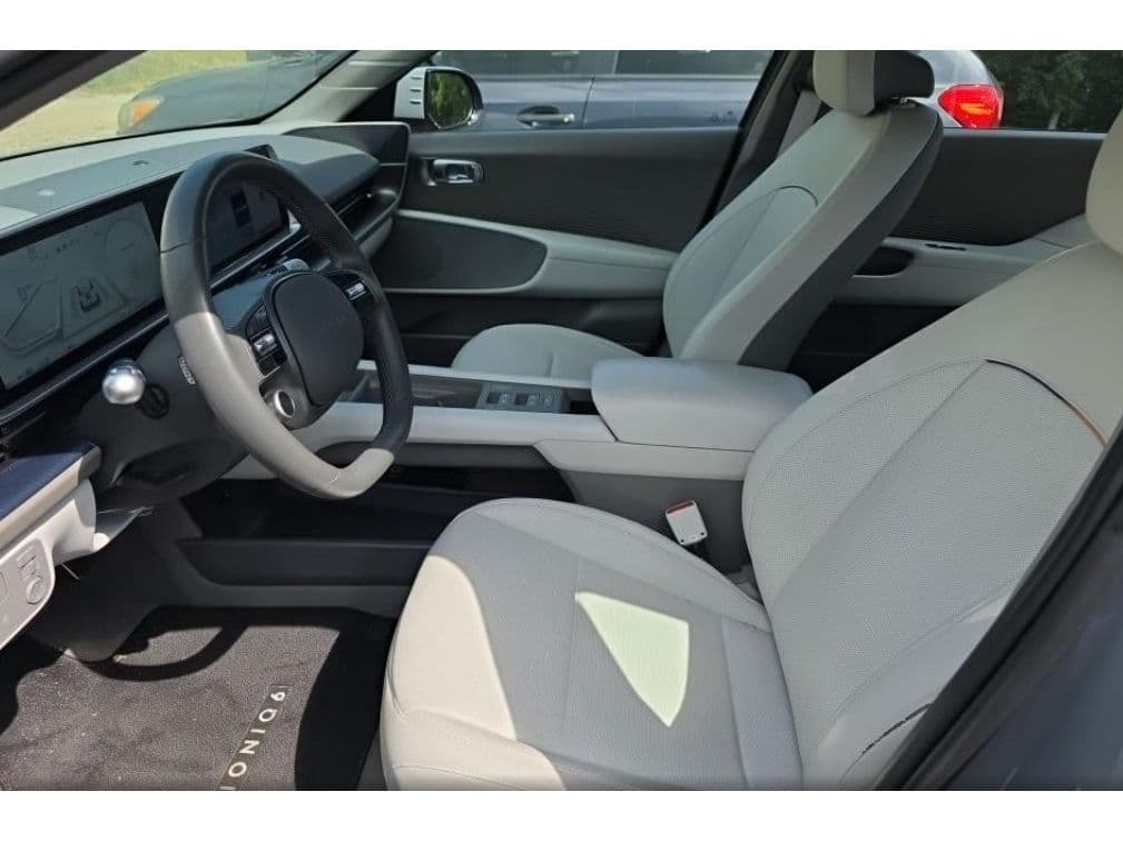 2023 Hyundai IONIQ 6 view 5
