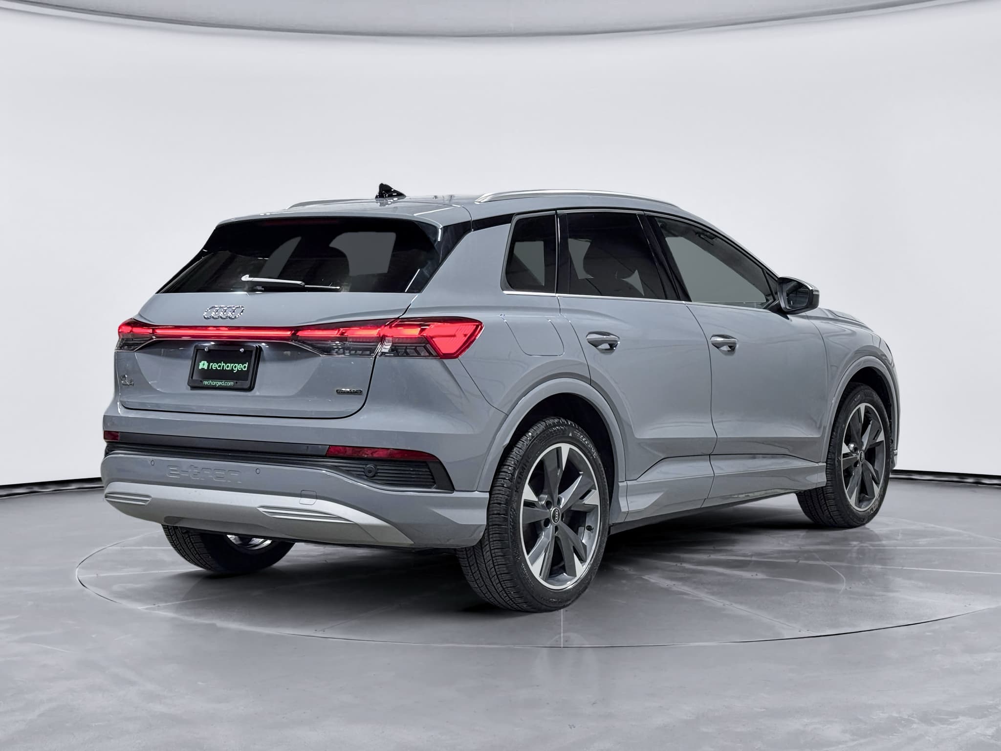 2022 Audi Q4 e-tron view 3