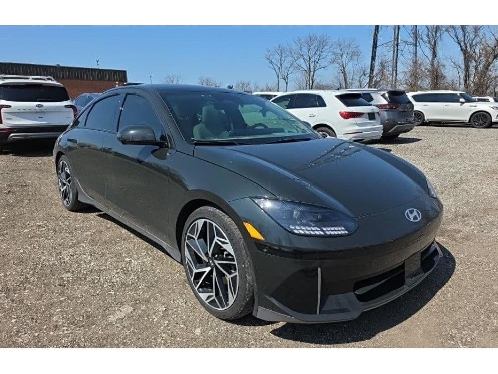 2023 Hyundai IONIQ 6 view 2