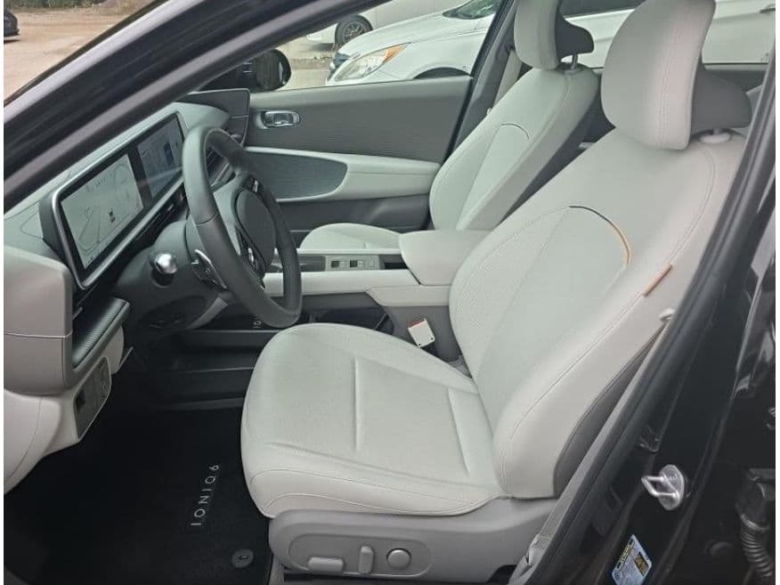 2023 Hyundai IONIQ 6 view 5