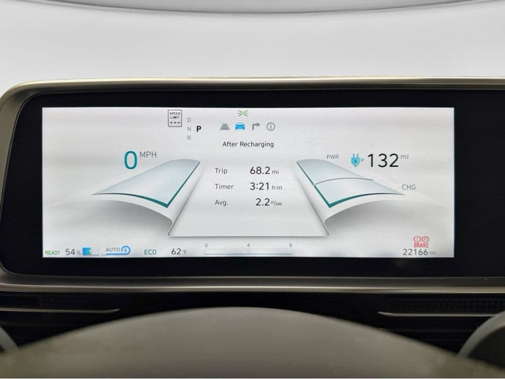 2023 Hyundai IONIQ 6 view 8