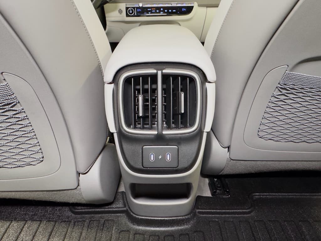 2023 Hyundai IONIQ 6 view 20