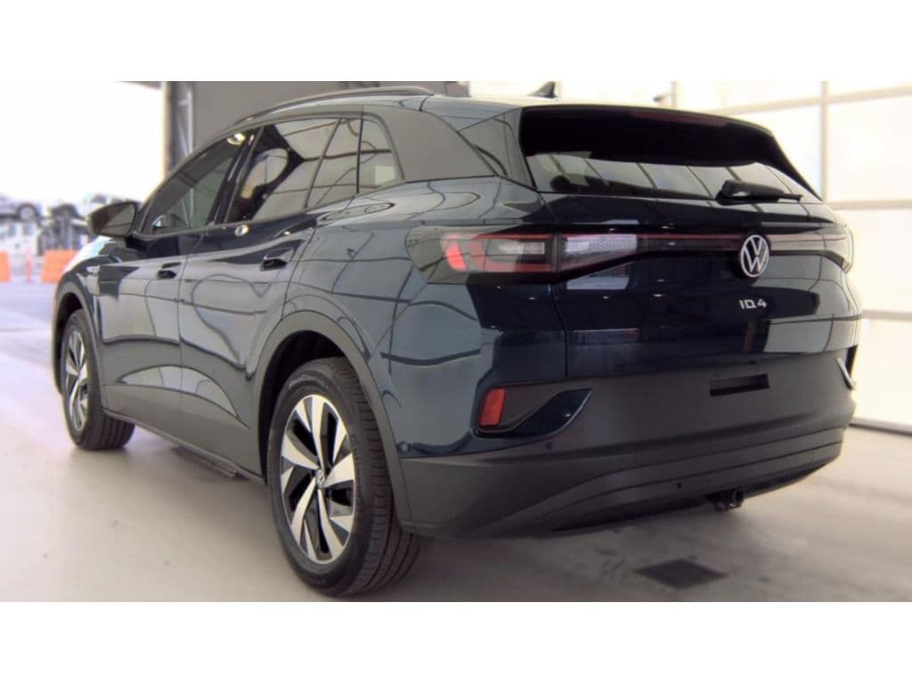 2023 Volkswagen ID.4 view 4