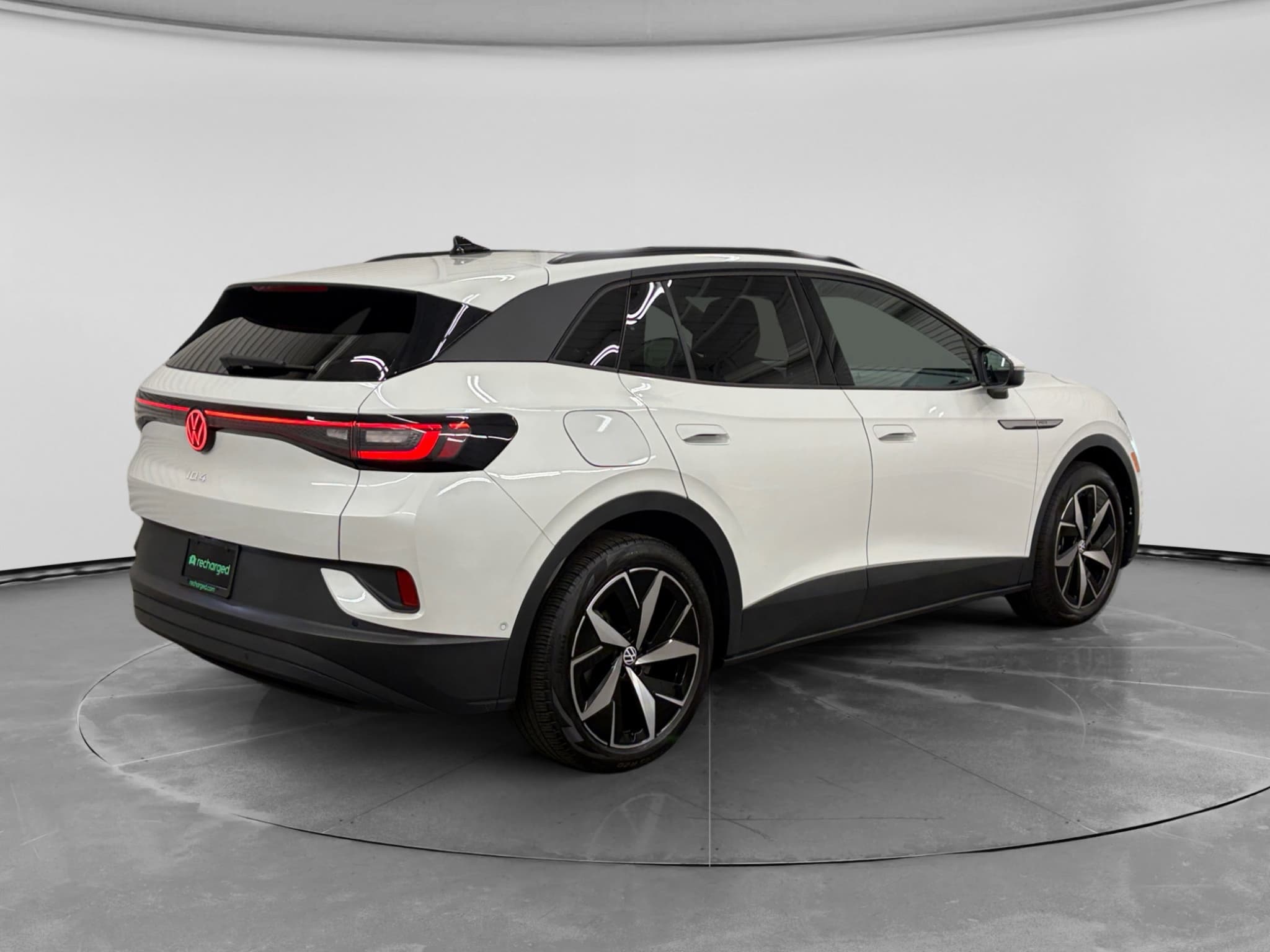 2023 Volkswagen ID.4 view 3