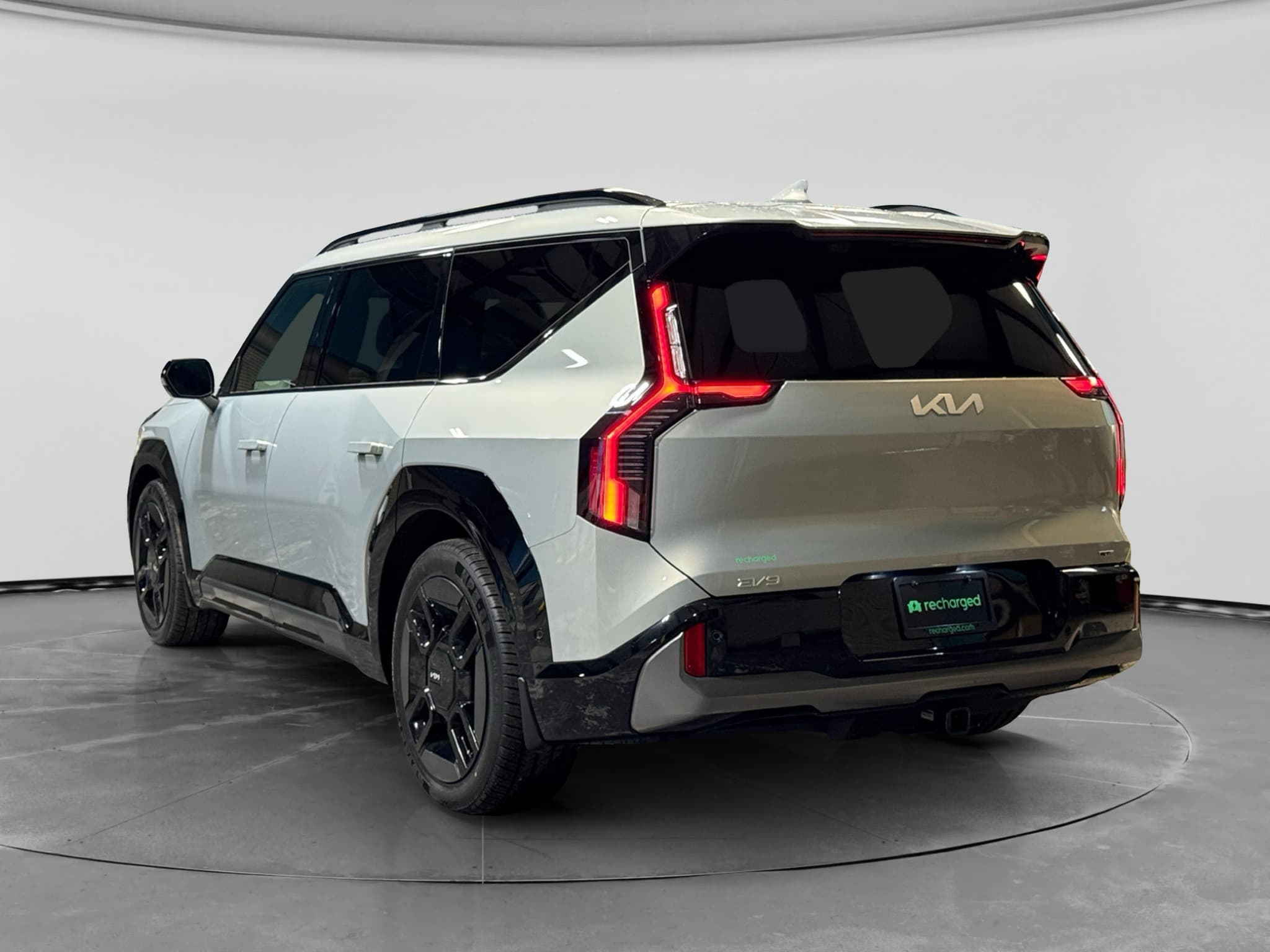 2024 Kia EV9 view 2