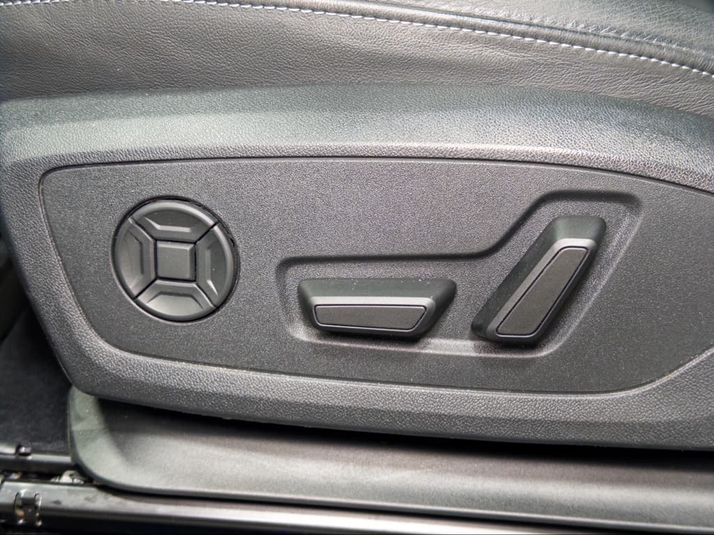 2024 Audi Q4 e-tron view 6
