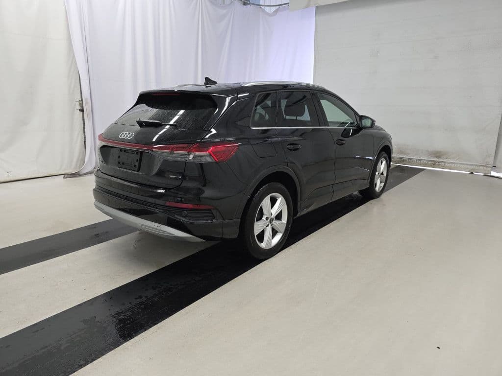 2022 Audi Q4 e-tron view 3