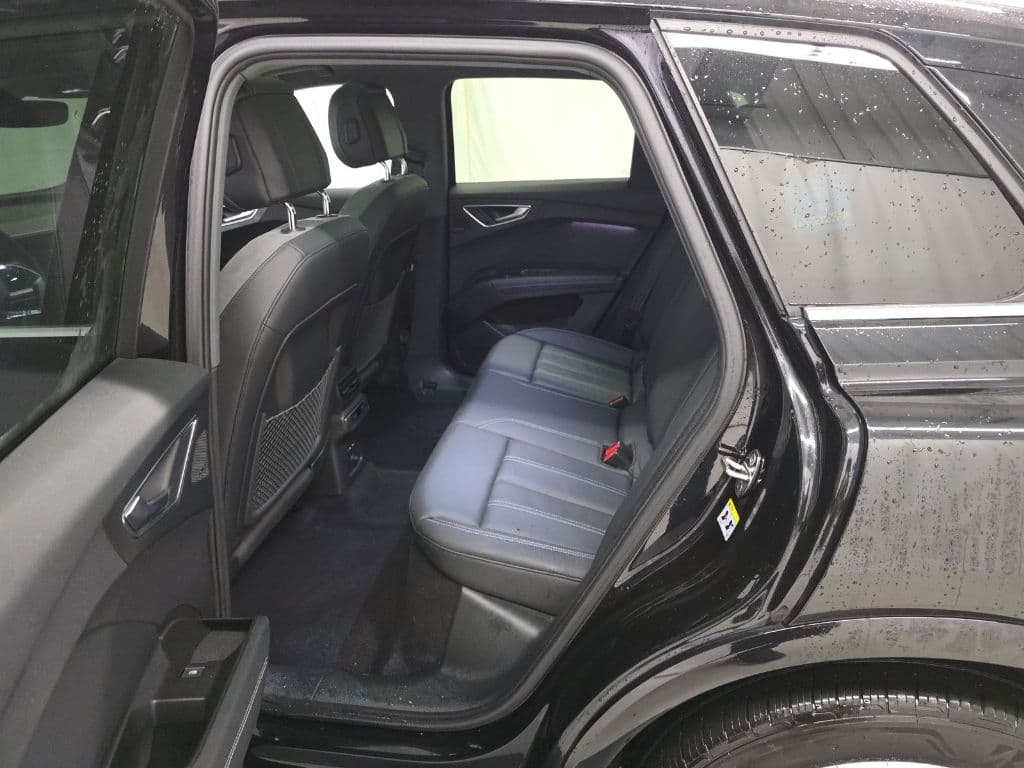 2022 Audi Q4 e-tron view 6