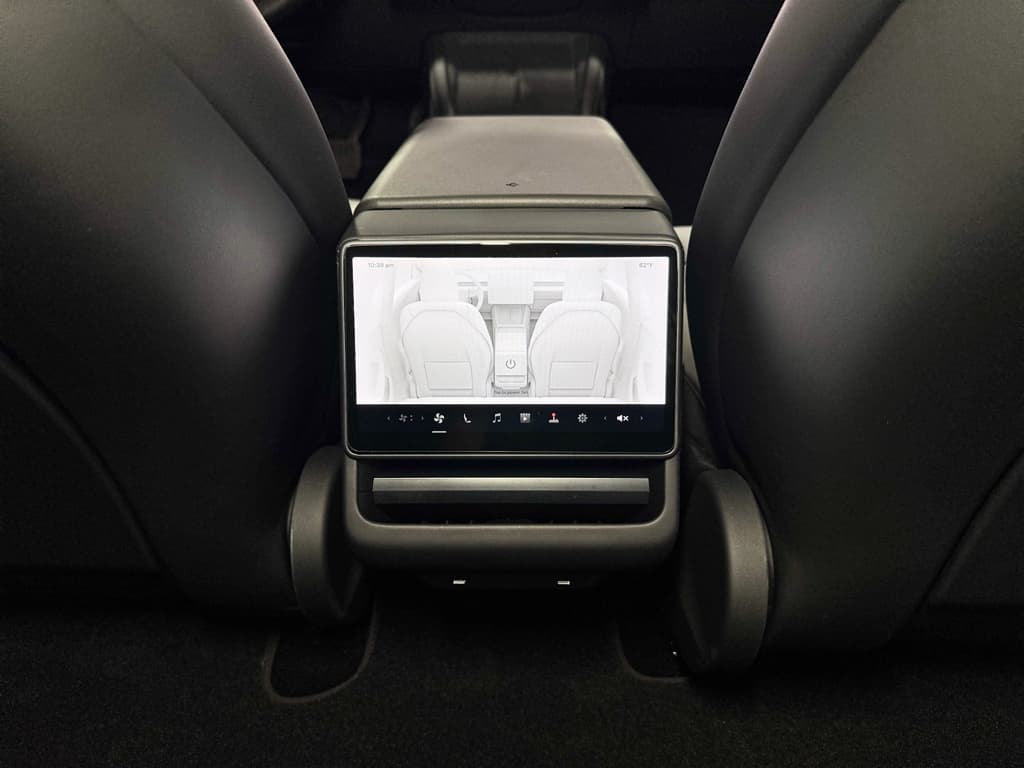 2025 Tesla Model 3 view 19