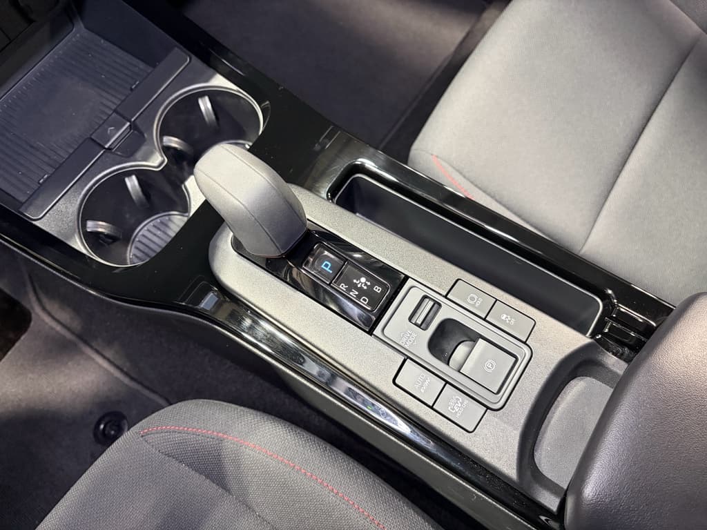 2025 Toyota Prius Prime view 16