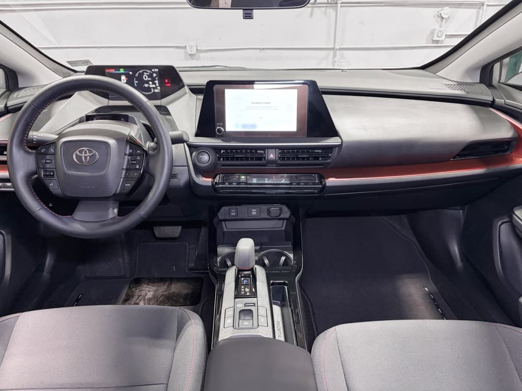 2025 Toyota Prius Prime view 13