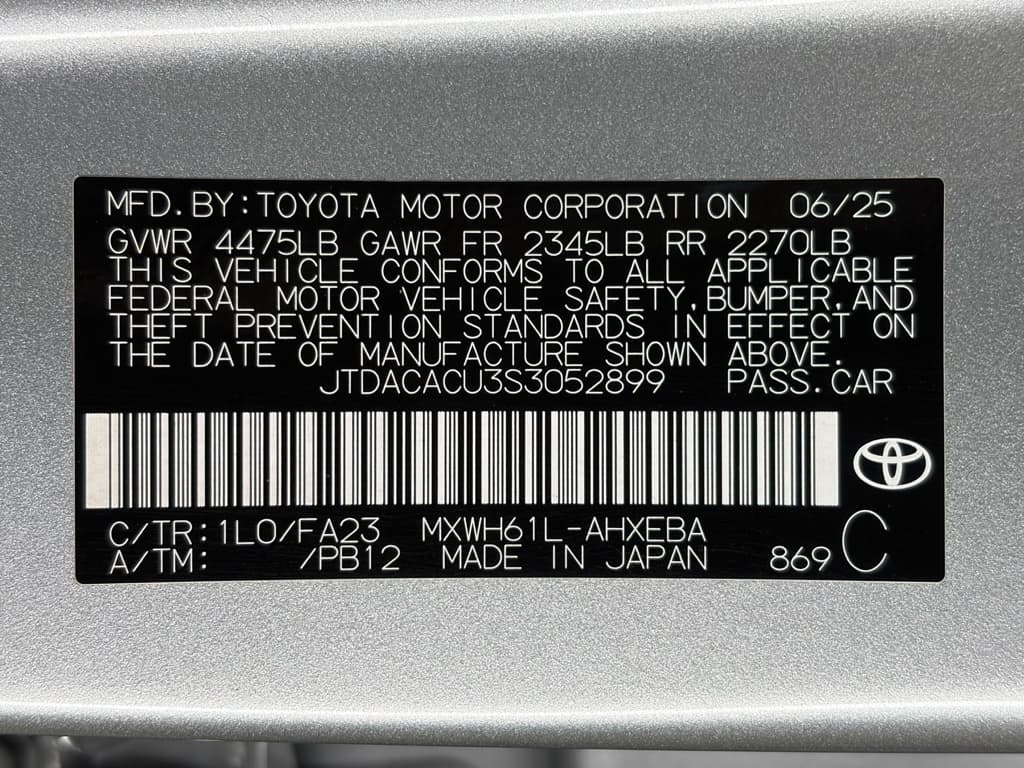 2025 Toyota Prius Prime view 23