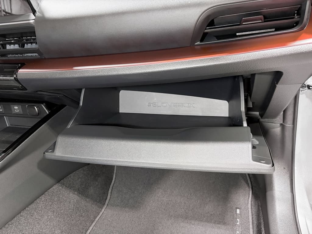 2025 Toyota Prius Prime view 17