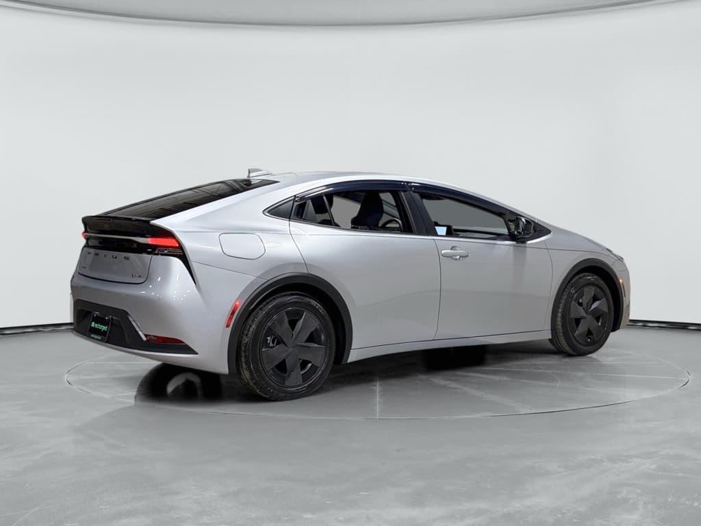 2025 Toyota Prius Prime view 3
