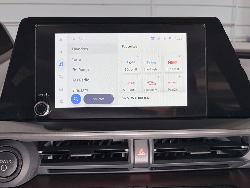 2025 Toyota Prius Prime view 10