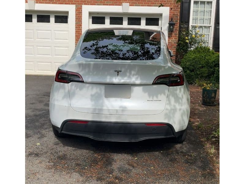 2023 Tesla Model Y view 4