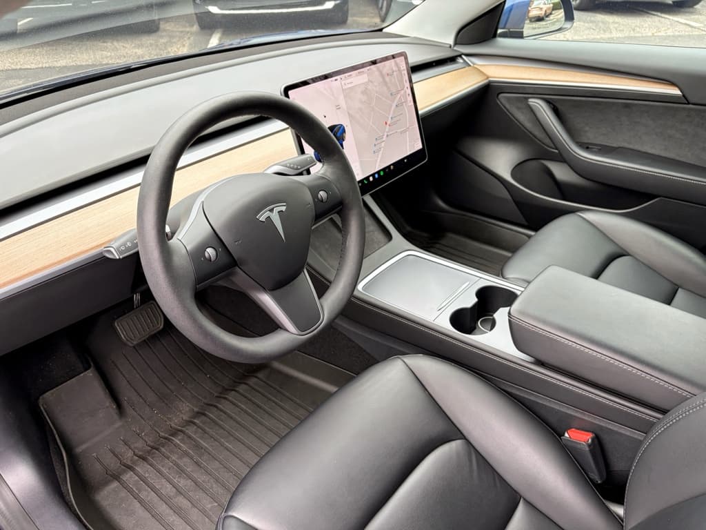 2021 Tesla Model 3 view 18
