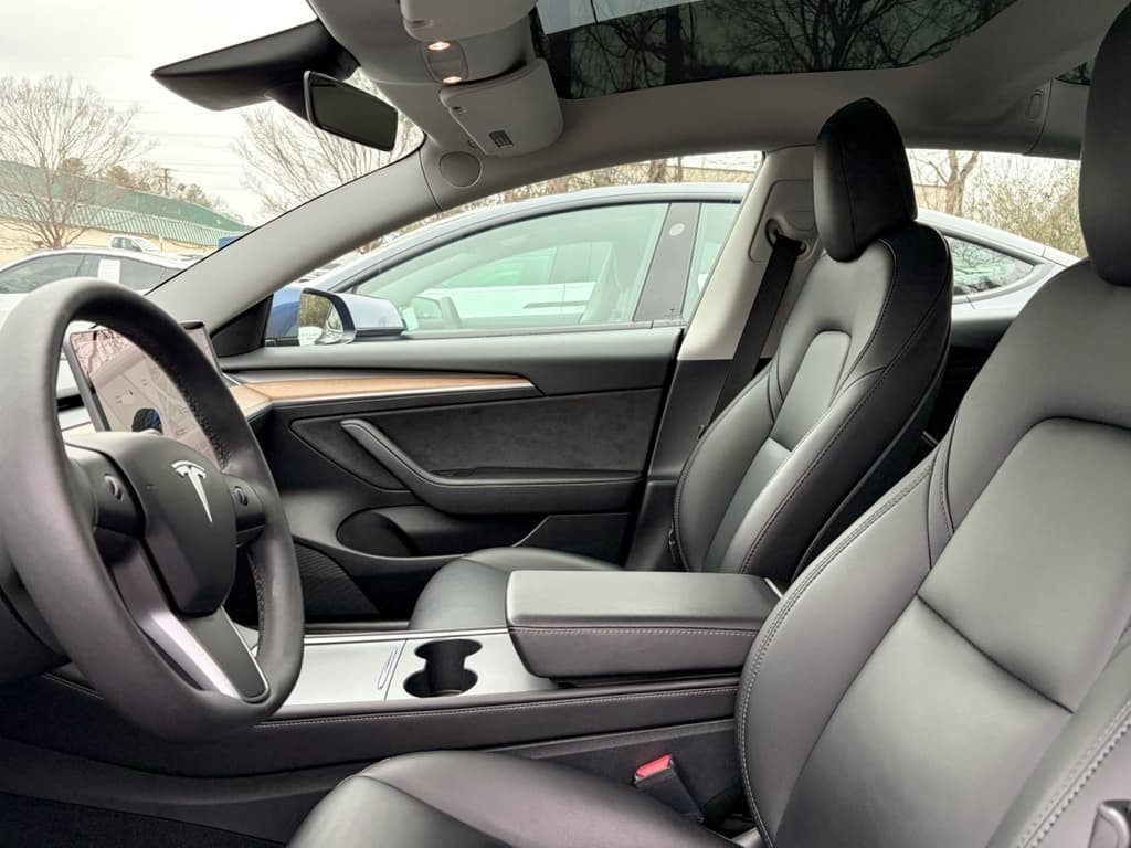 2021 Tesla Model 3 view 17