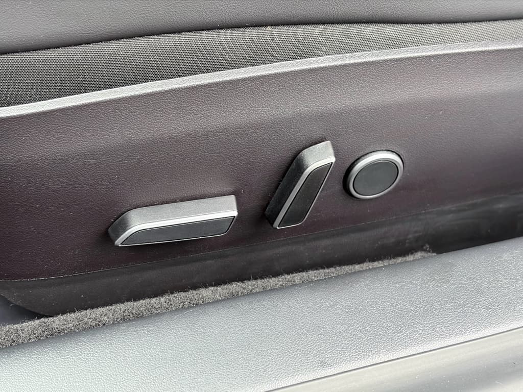 2021 Tesla Model 3 view 7