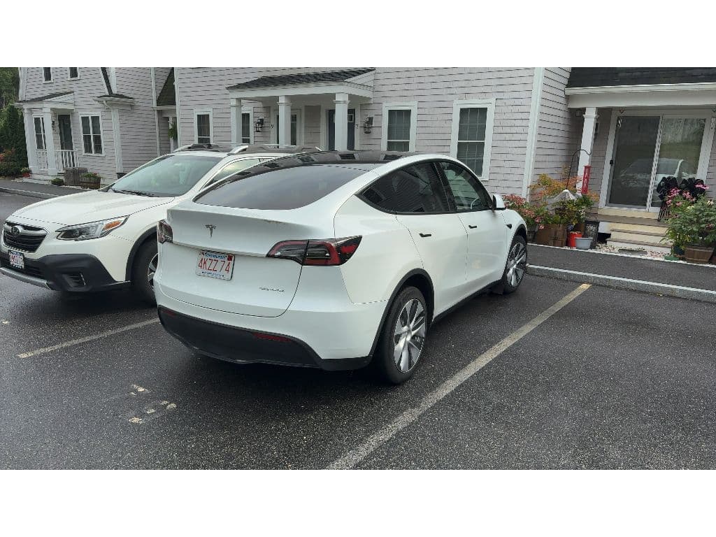 2023 Tesla Model Y view 3