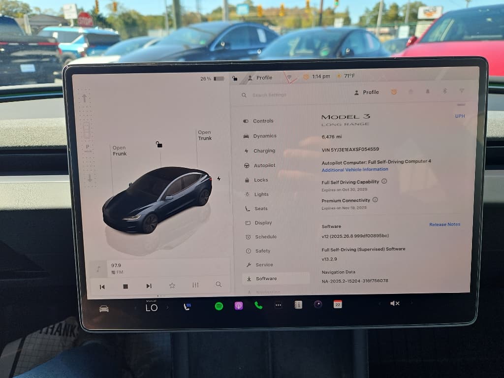 2025 Tesla Model 3 view 10
