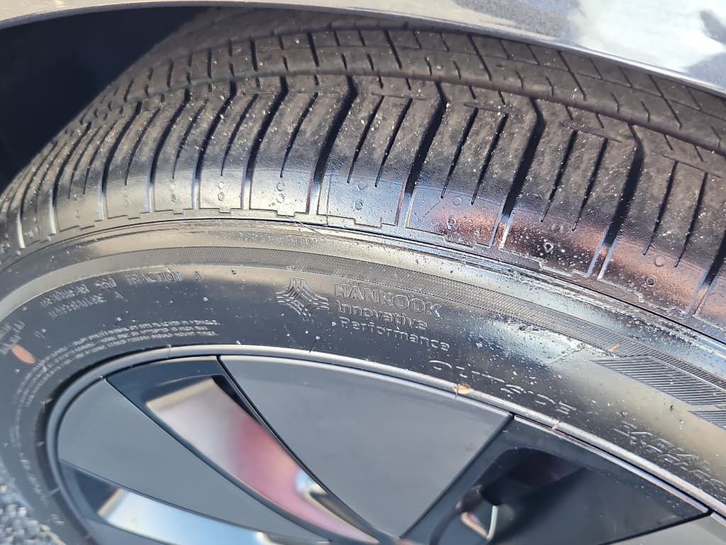 2025 Tesla Model 3 view 35