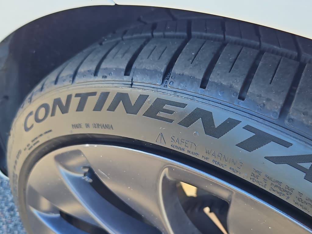 2021 Tesla Model 3 view 27