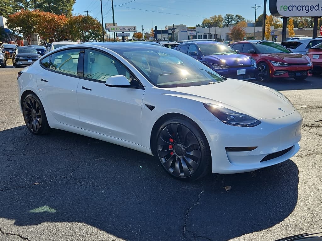 2021 Tesla Model 3 view 4