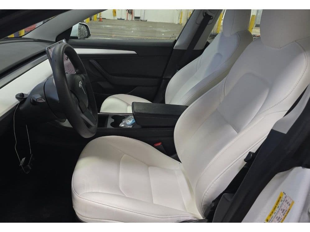 2021 Tesla Model 3 view 5