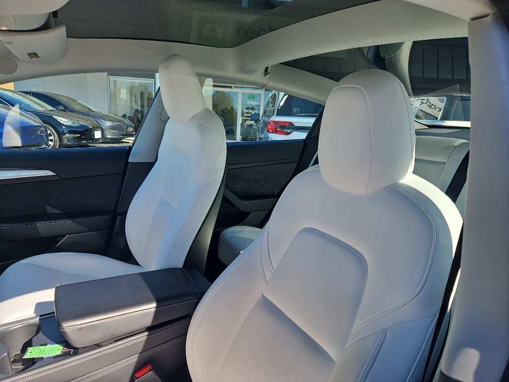 2021 Tesla Model 3 view 21