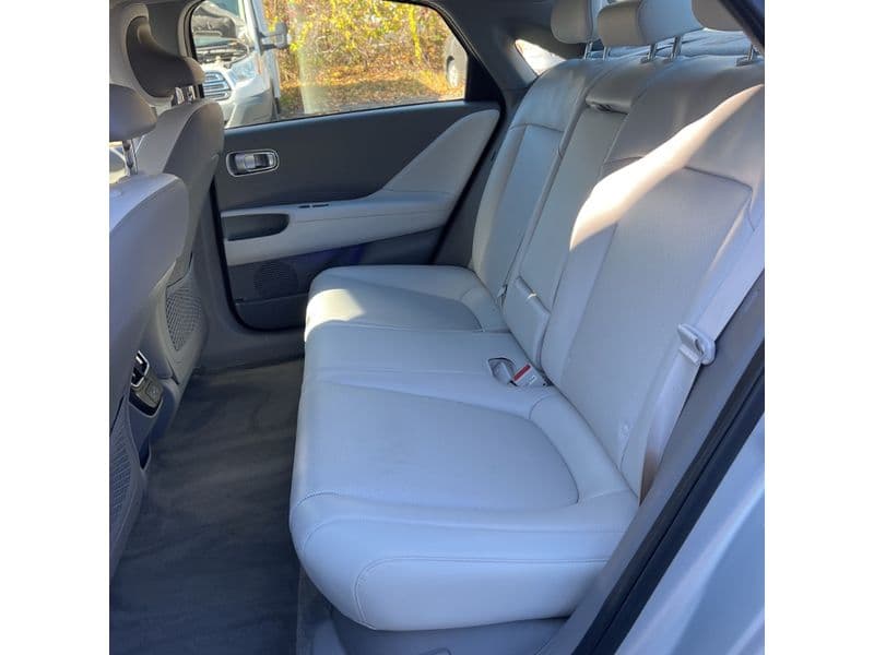 2024 Hyundai IONIQ 6 view 6