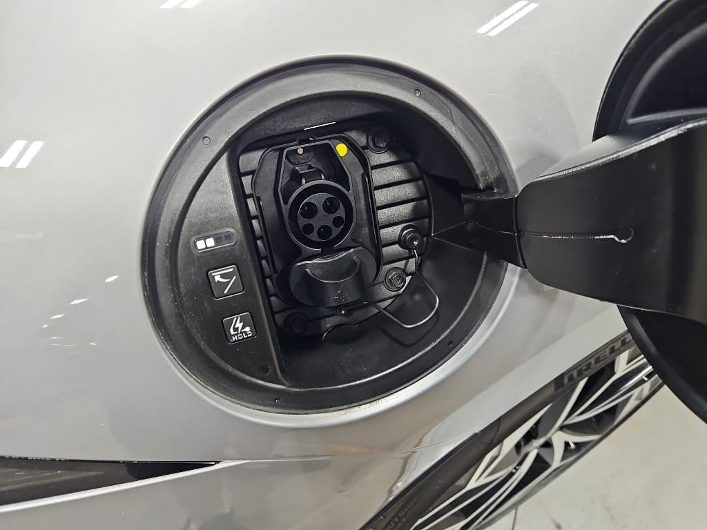 2024 Hyundai IONIQ 6 view 5
