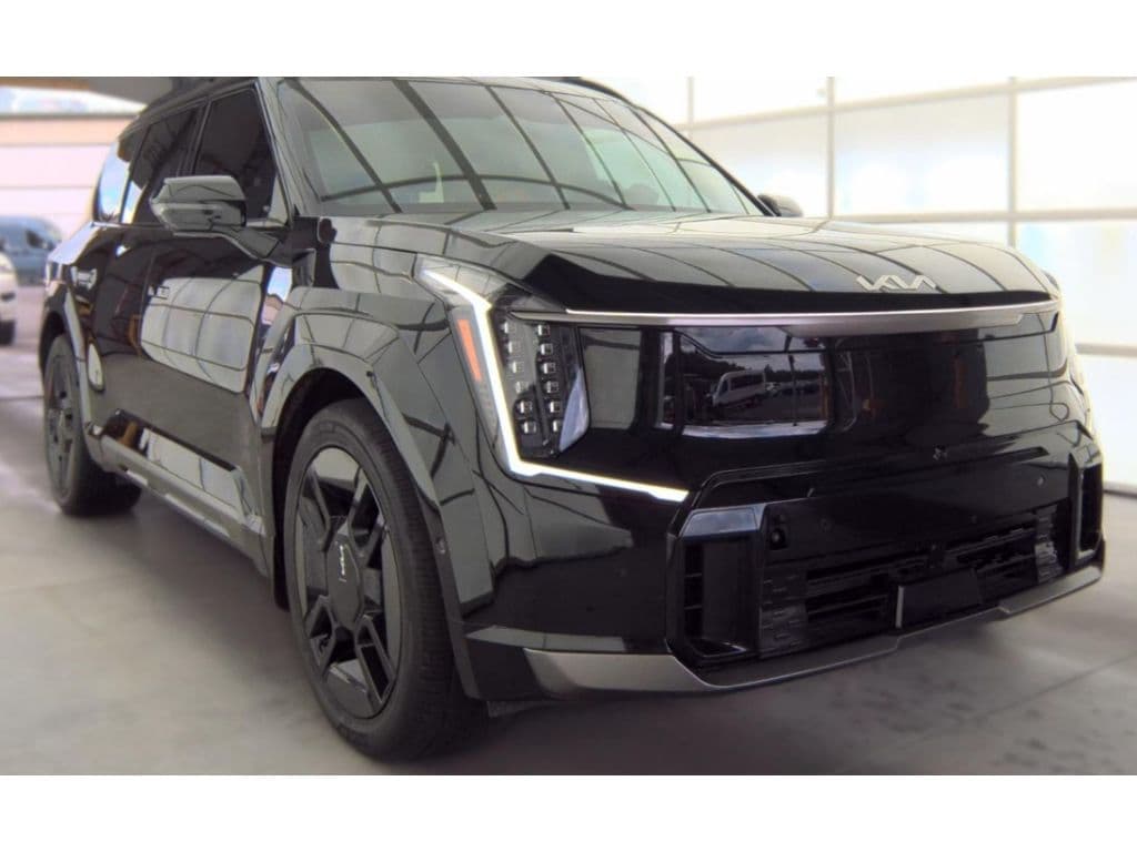 2025 Kia EV9 view 2
