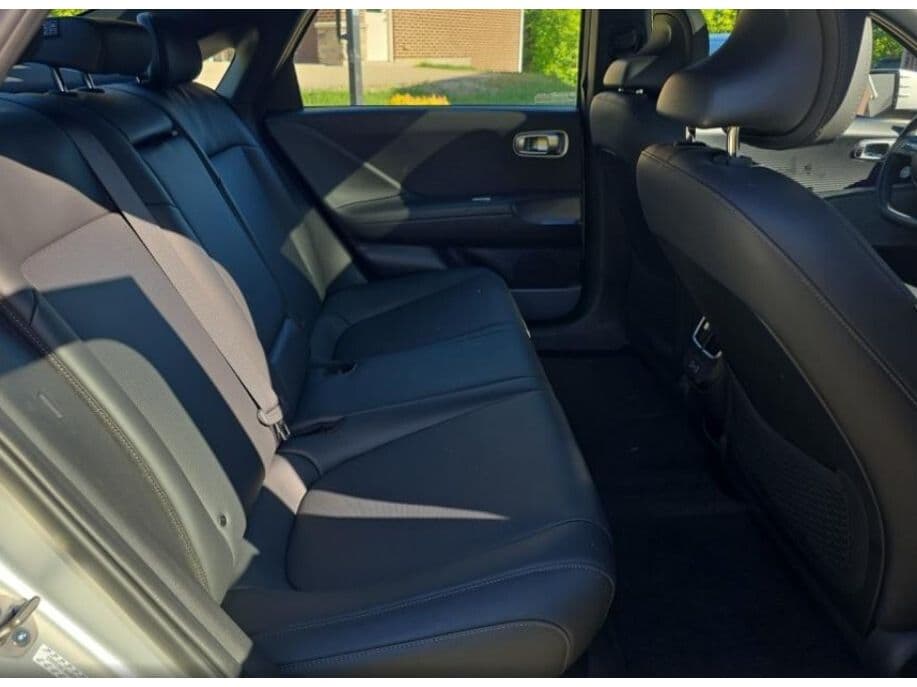 2024 Hyundai IONIQ 6 view 6