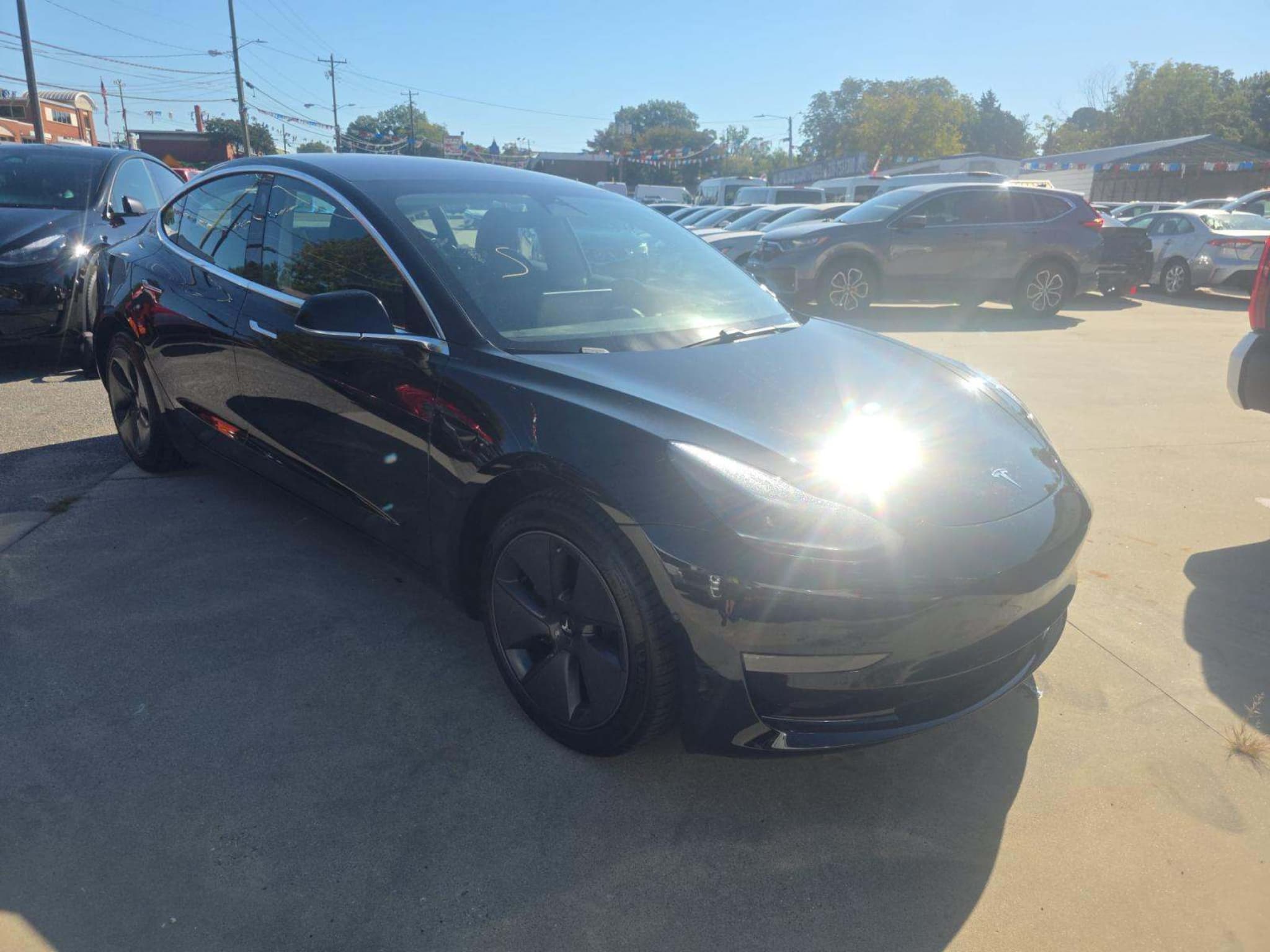 2018 Tesla Model 3 view 4