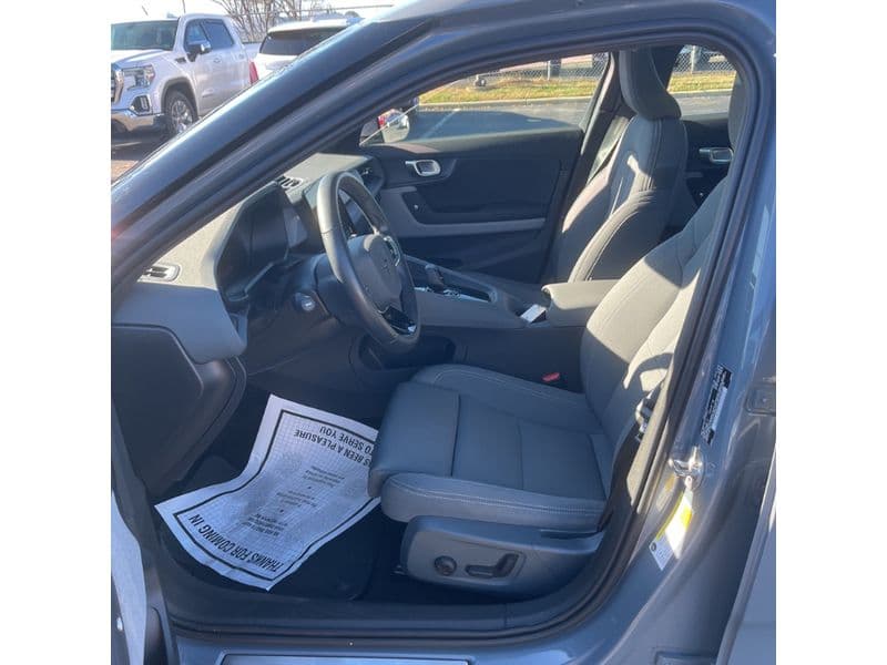 2022 Polestar Polestar 2 view 5