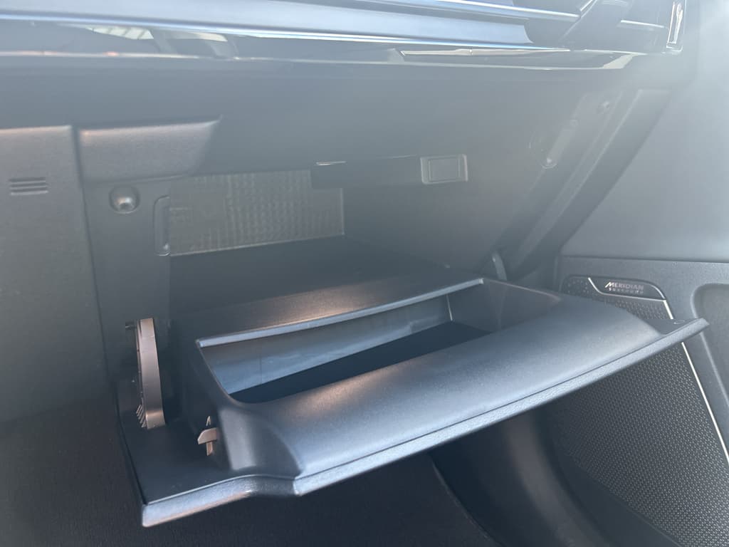 2022 Kia EV6 view 16