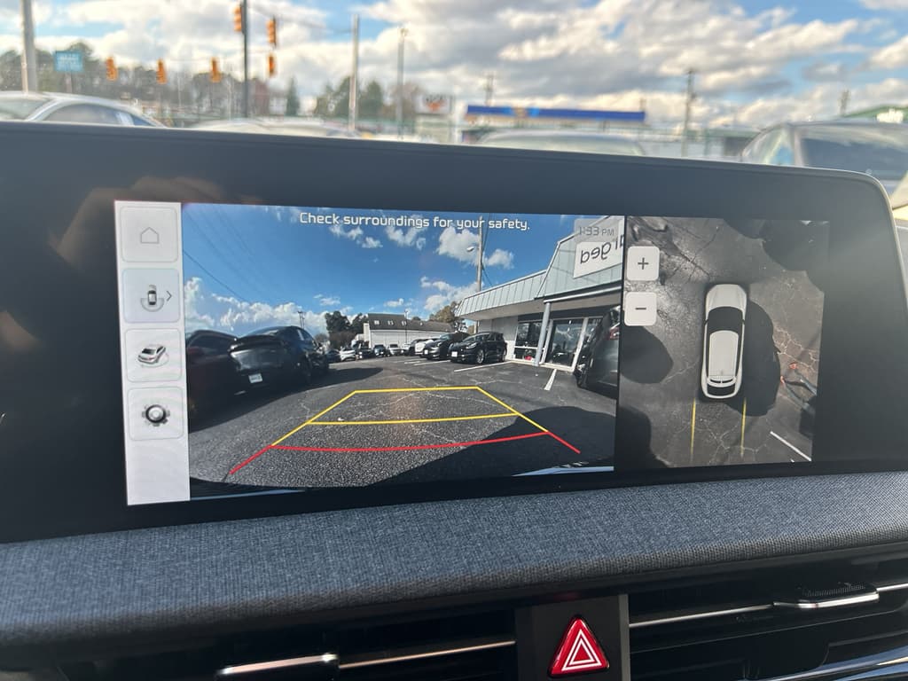 2022 Kia EV6 view 10