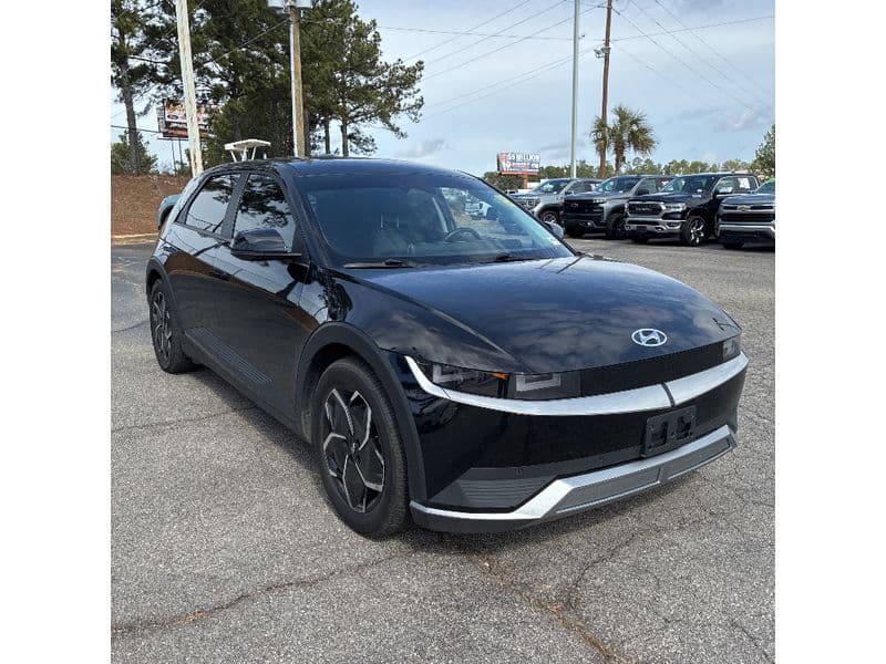 2022 Hyundai IONIQ 5 view 2