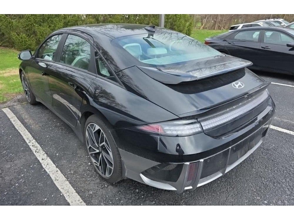 2024 Hyundai IONIQ 6 view 4