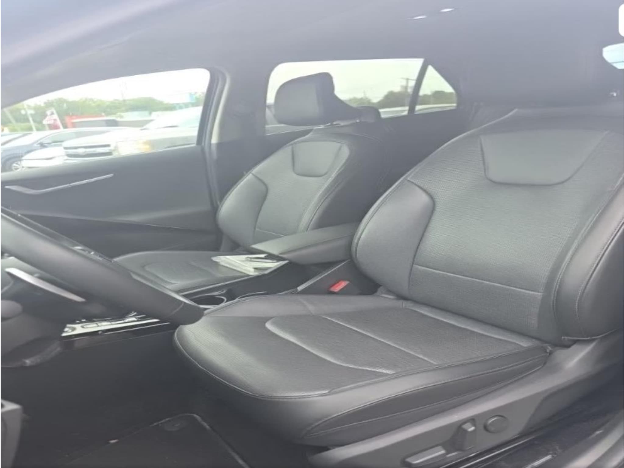 2023 Kia Niro EV view 5